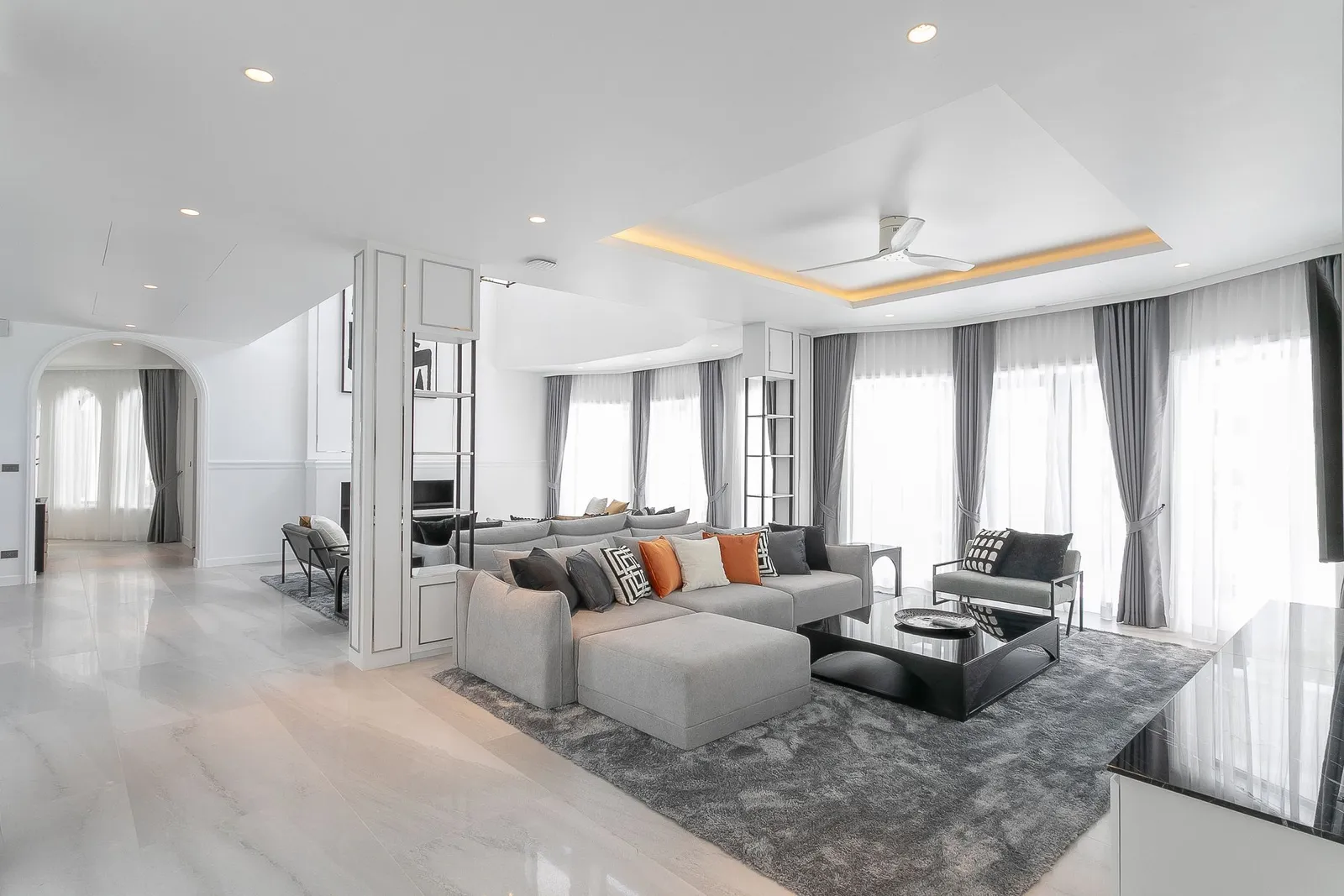 Luxurious 5-Bedroom Villa For Sale | SC16072551 — Thumbnail 4
