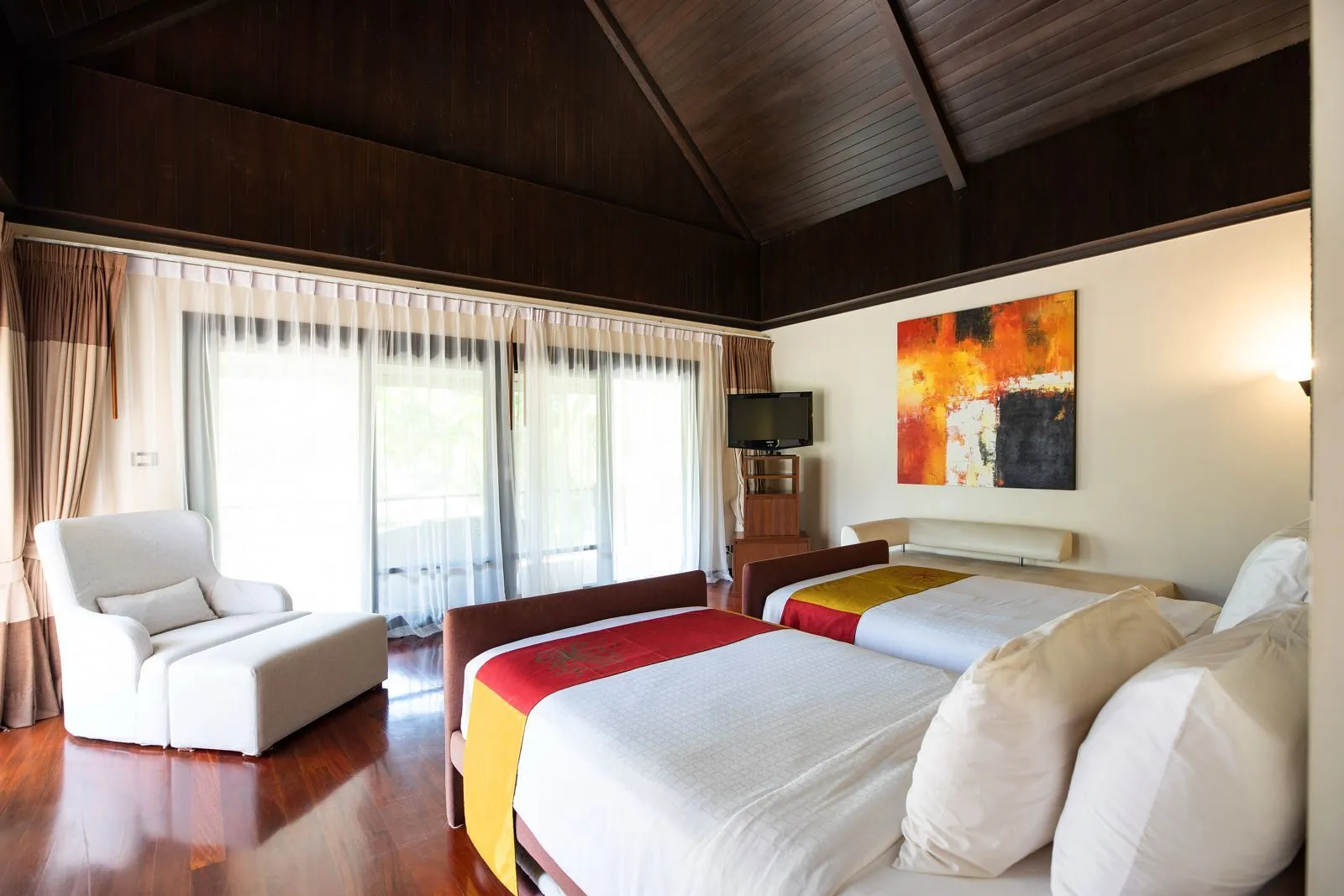 Villa for Longterm Rent in Maan Tawan Estate – Elegant 4-Bedroom by Layan Beach, Phuket — Thumbnail 16