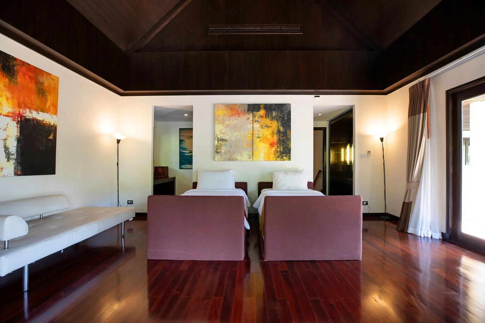 Villa for Longterm Rent in Maan Tawan Estate – Elegant 4-Bedroom by Layan Beach, Phuket — Thumbnail 17