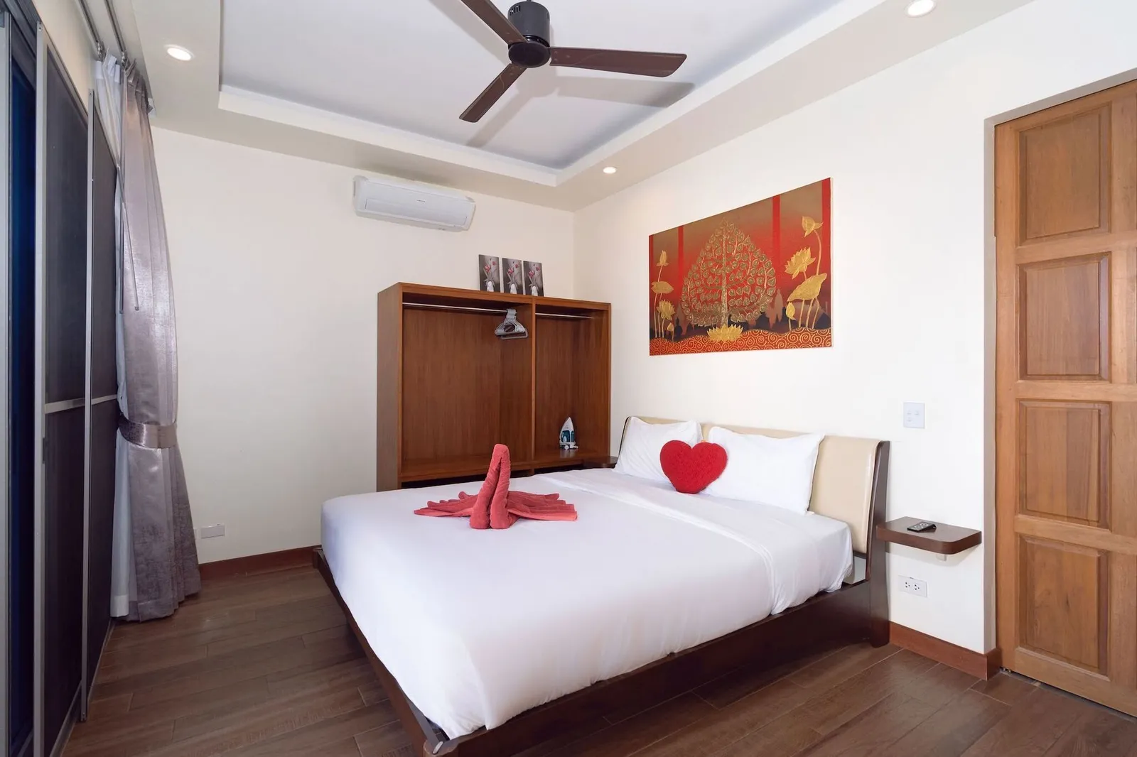 Modern 2-Bedroom Pool Villa For Sale in Rawai, Phuket | SD23072504 — Thumbnail 2