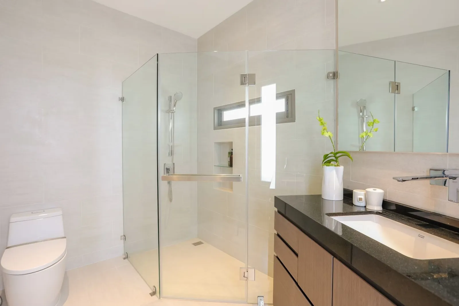 Contemporary 3-Bed Standalone Villa in Choeng Thale, Phuket | SD23072506 — Thumbnail 3