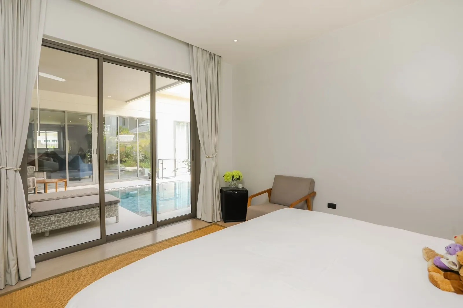 Contemporary 3-Bed Standalone Villa in Choeng Thale, Phuket | SD23072506 — Thumbnail 5