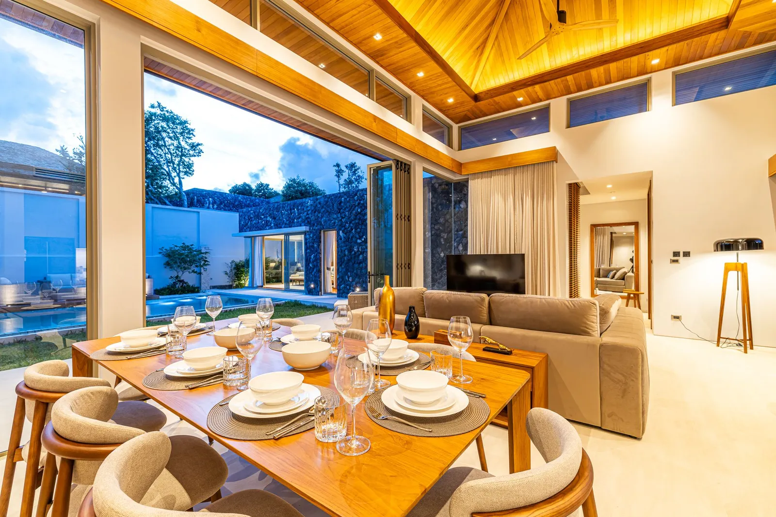 New 4-Bedroom Private Pool Villa for Rent in Botanica Foresta, Phuket — Thumbnail 3