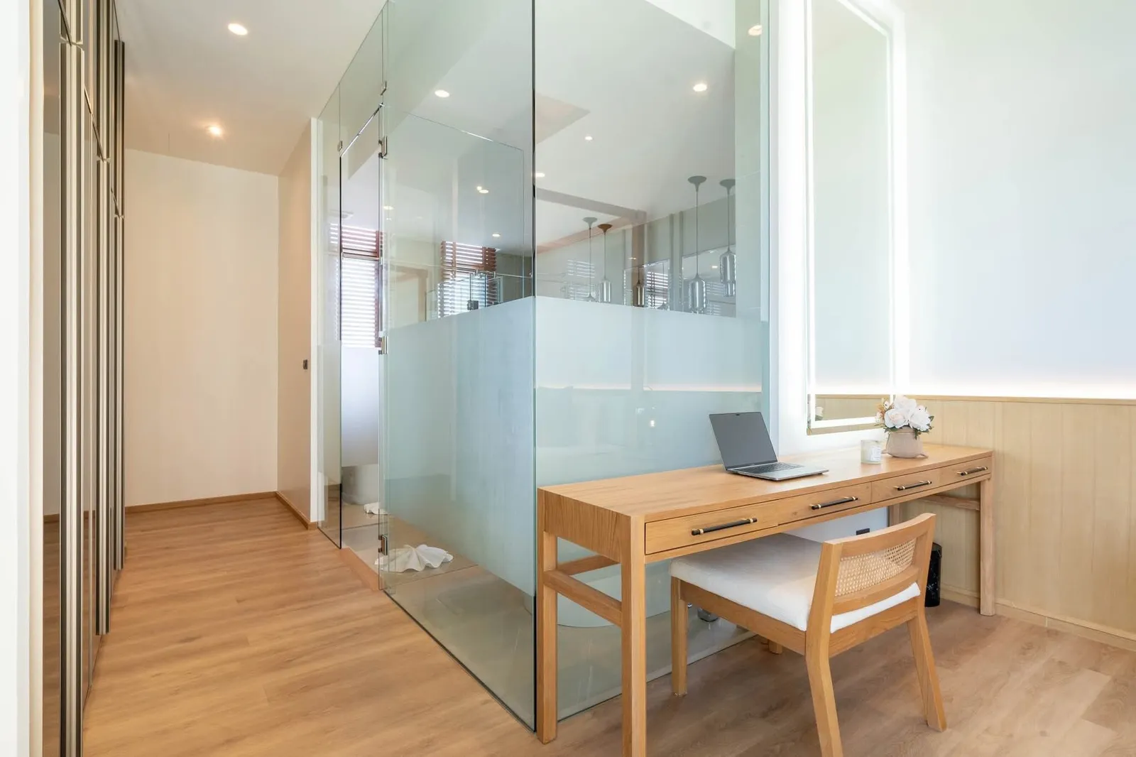 Modern 3-Bedroom Pool Villa for Rent in Soi Pasak 4, Phuket – Ideal for Long-Term Stay — Thumbnail 6
