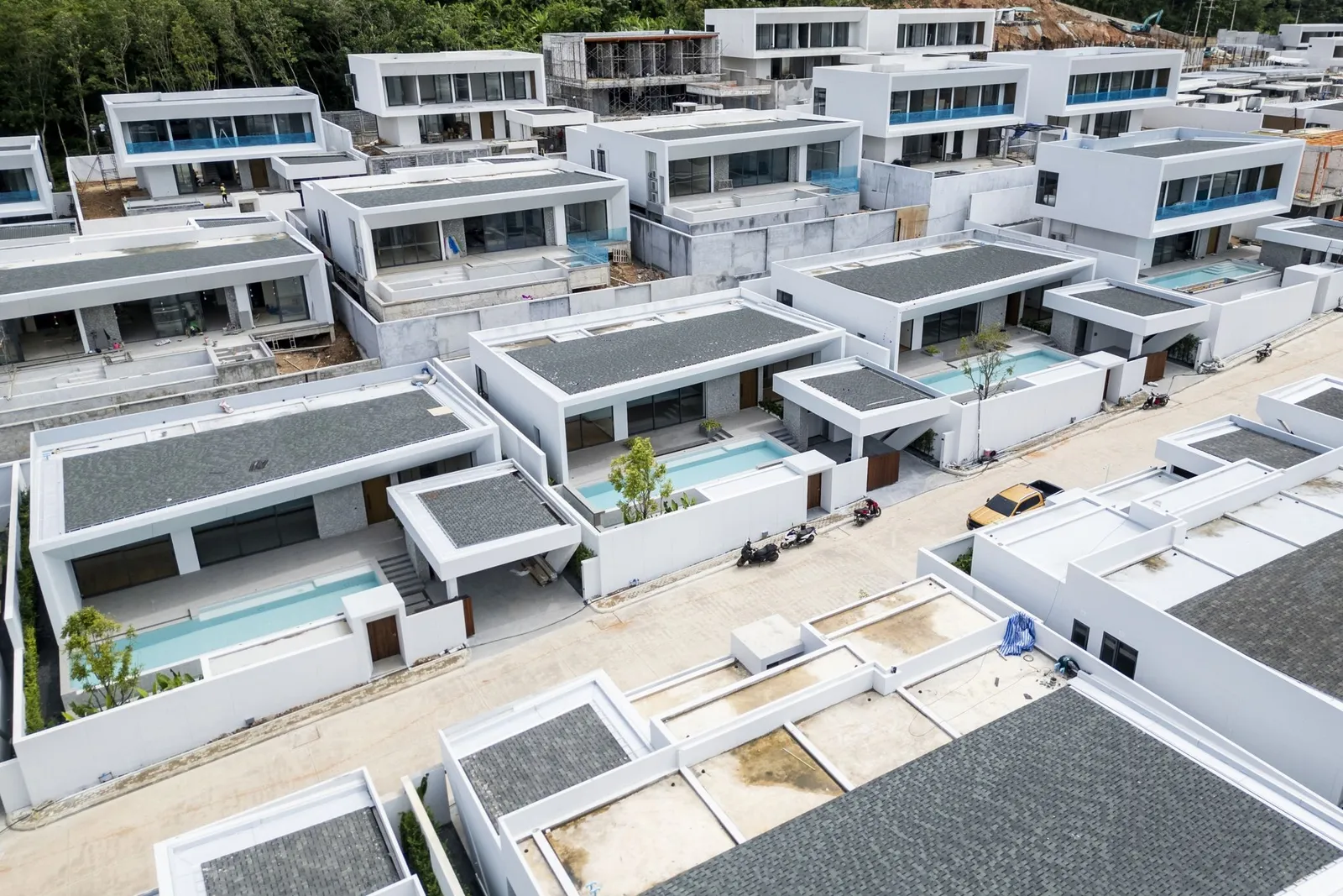 Clover Residence: Luxurious 3-Bedroom Villa in Laguna for Sale | SD29072550