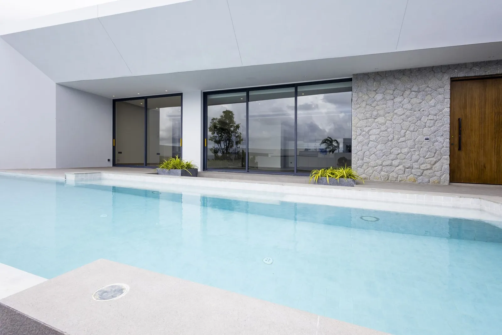 Clover Residence: Luxurious 3-Bedroom Villa in Laguna for Sale | SD29072550 — Thumbnail 2