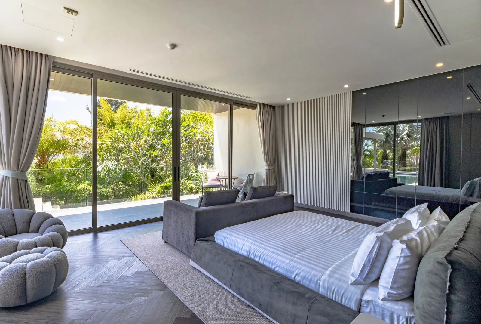 Luxury Property: Stunning 5-Bedroom Villa for Sale in Layan, Phuket | SC04082551 — Thumbnail 2