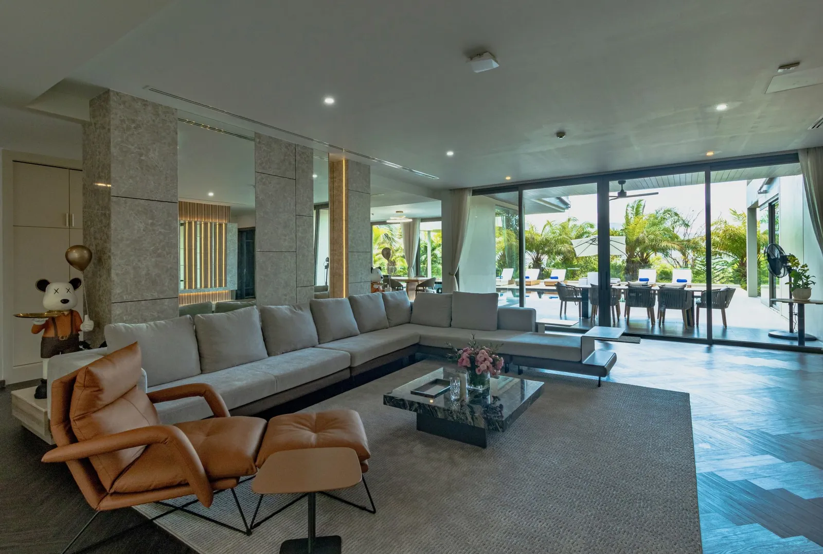 Luxury Property: Stunning 5-Bedroom Villa for Sale in Layan, Phuket | SC04082551 — Thumbnail 4
