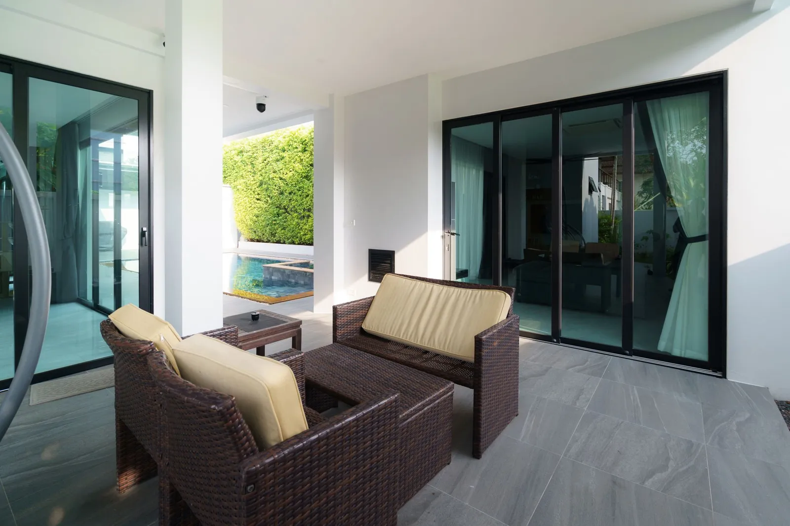 6-Bedroom Pool Villa for Sale in Surin Bangtao Phuket | SD14102501 — Thumbnail 2