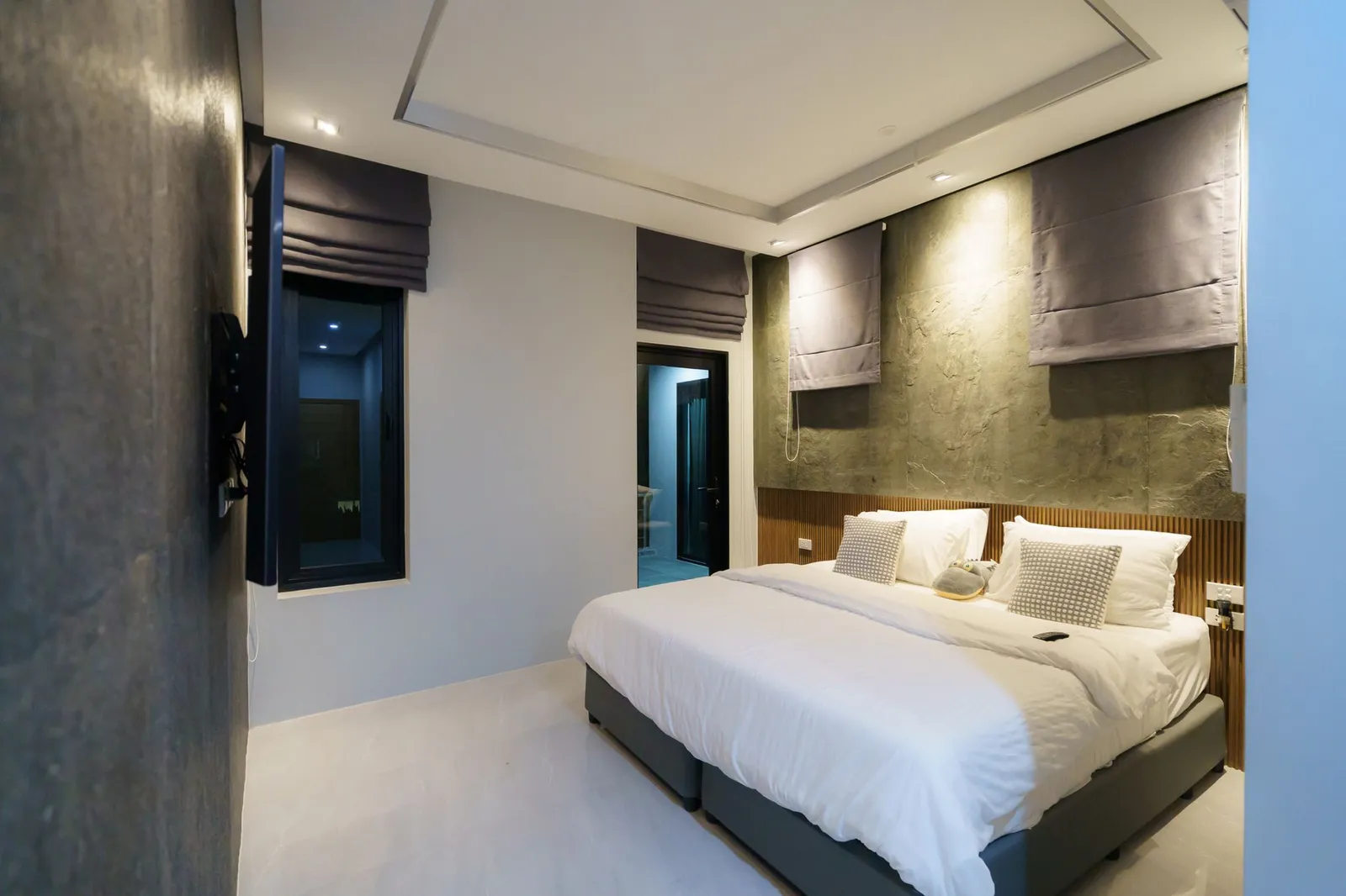 6-Bedroom Pool Villa for Sale in Surin Bangtao Phuket | SD14102501 — Thumbnail 16