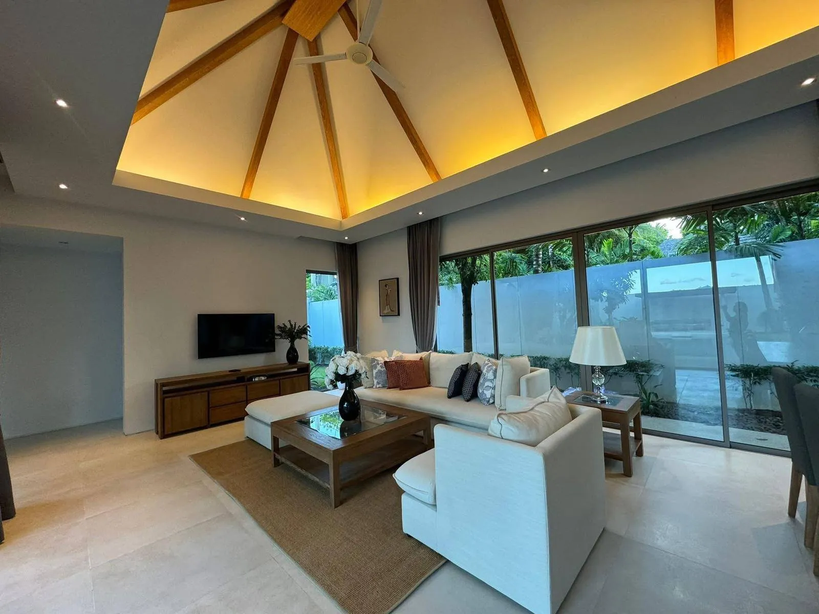 Anchan Grand Residences – Elegant 4-Bedroom Pool Villa for Rent near Laguna Phuket — Thumbnail 18