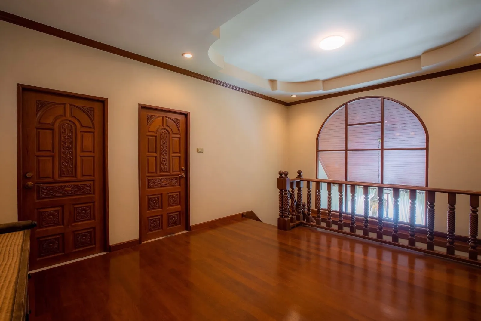 Resort-Style 5-Bedroom Luxury Villa for Rent in Chalong, Phuket — Thumbnail 4