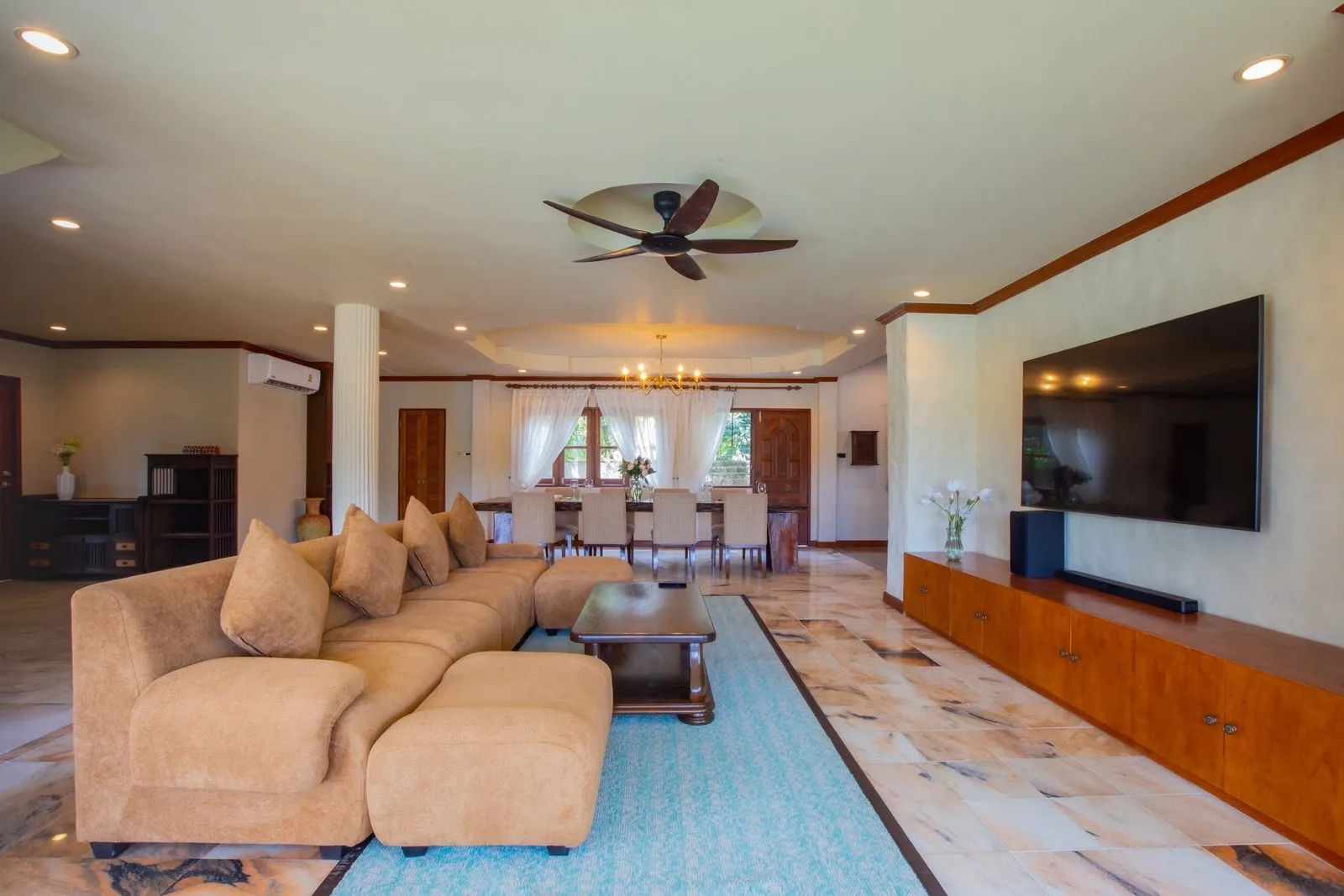 Resort-Style 5-Bedroom Luxury Villa for Rent in Chalong, Phuket — Thumbnail 10