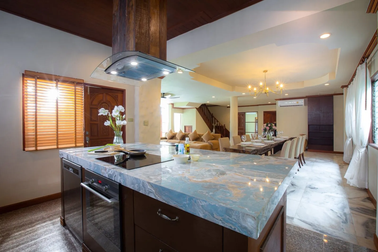 Resort-Style 5-Bedroom Luxury Villa for Rent in Chalong, Phuket — Thumbnail 19
