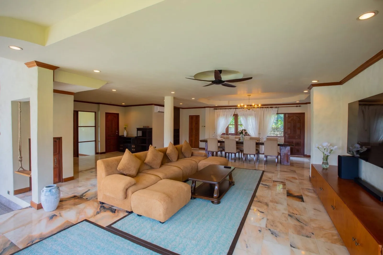 Resort-Style 5-Bedroom Luxury Villa for Rent in Chalong, Phuket — Thumbnail 24