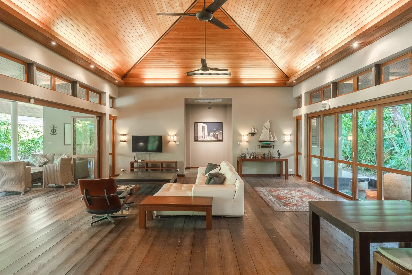 Charming 5-Bedroom Villa for Rent Near Mai Khao Beach, Phuket | BD16022602 — Thumbnail 19