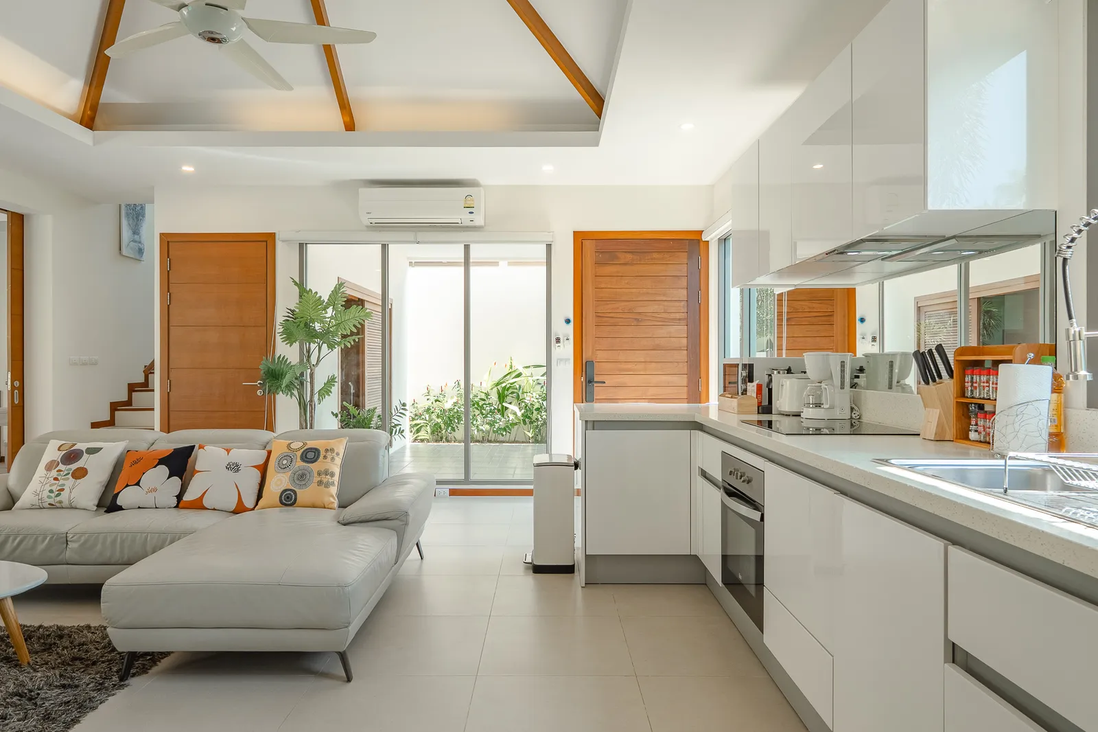 4-Bedroom Modern Pool Villa for Sale in Rawai, Phuket – KA Villa | BD16022602 — Thumbnail 14