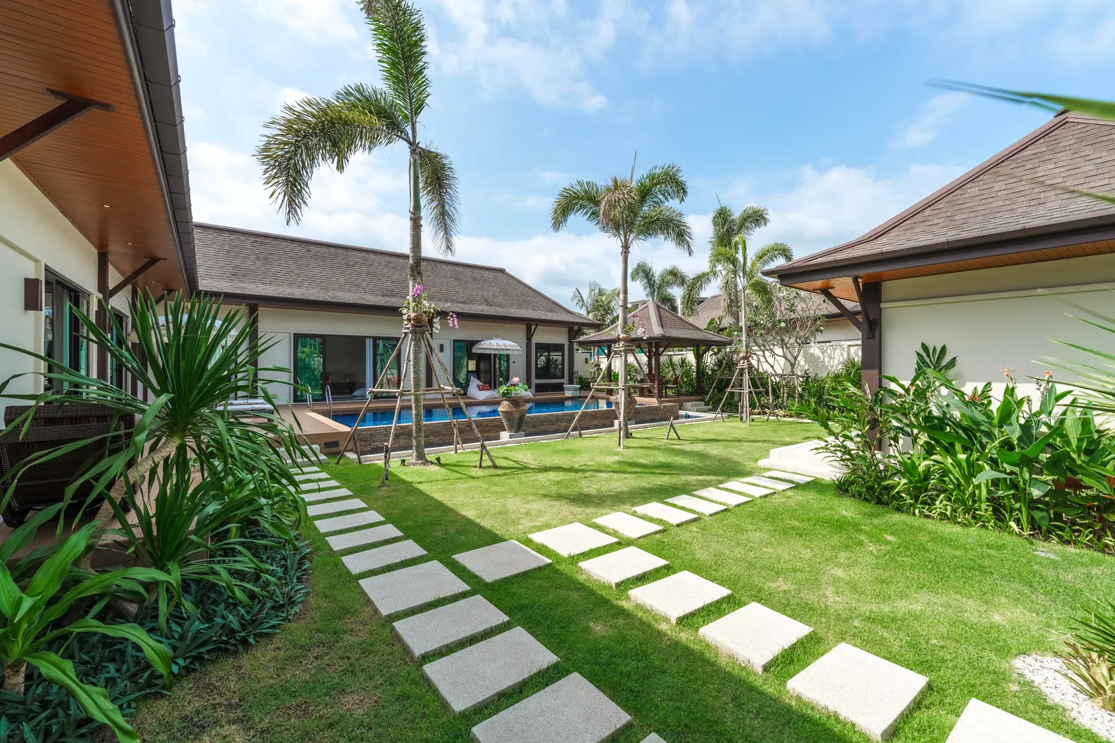 Two Tara Villa near Layan Beach | 4-Bedroom Pool Villa for Rent — Thumbnail 28