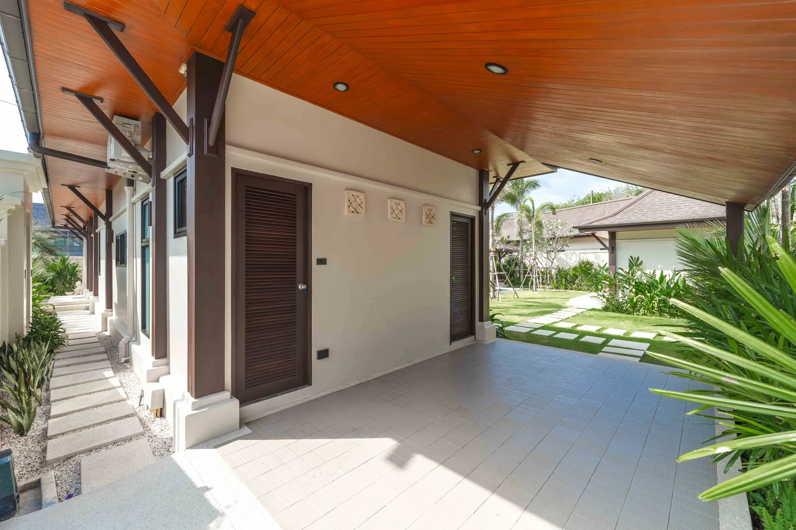 Two Tara Villa near Layan Beach | 4-Bedroom Pool Villa for Rent — Thumbnail 29