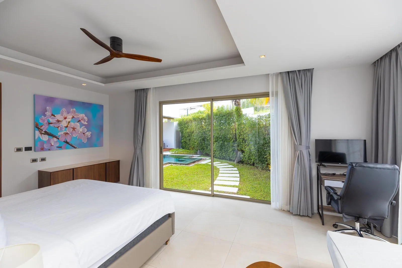 Luxury 3-Bedroom Villa for Rent in Cherng Talay, Phuket | SI27052602 — Thumbnail 5