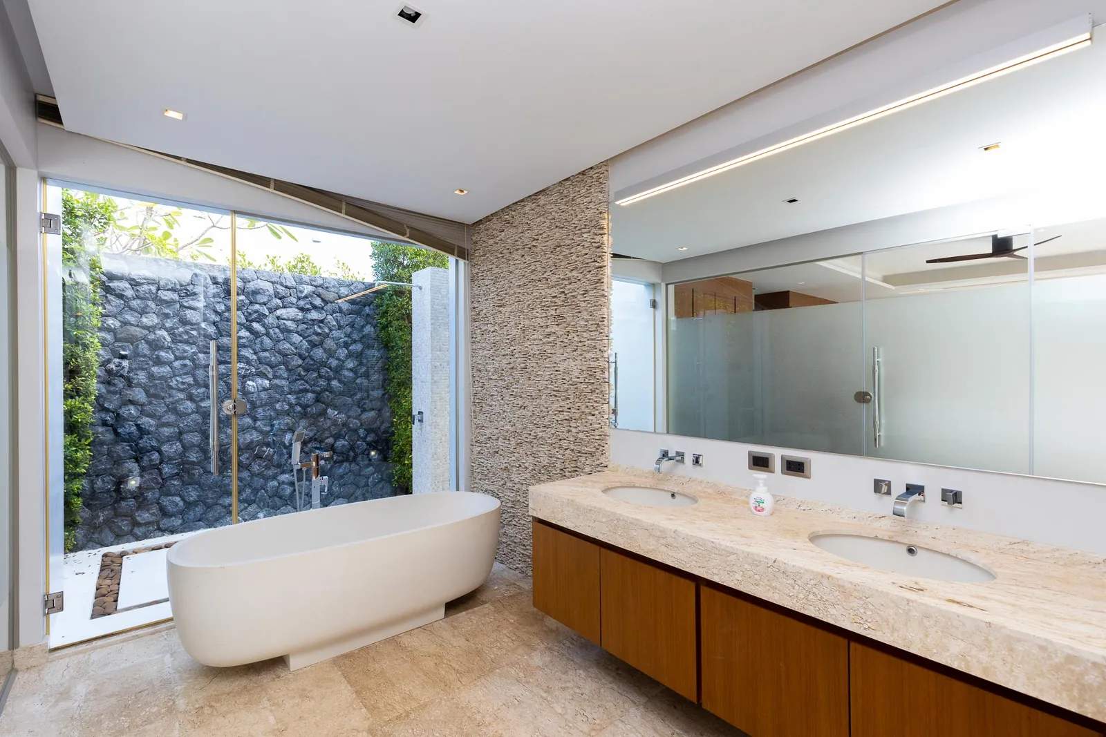 Luxury 3-Bedroom Villa for Rent in Cherng Talay, Phuket | SI27052602 — Thumbnail 17
