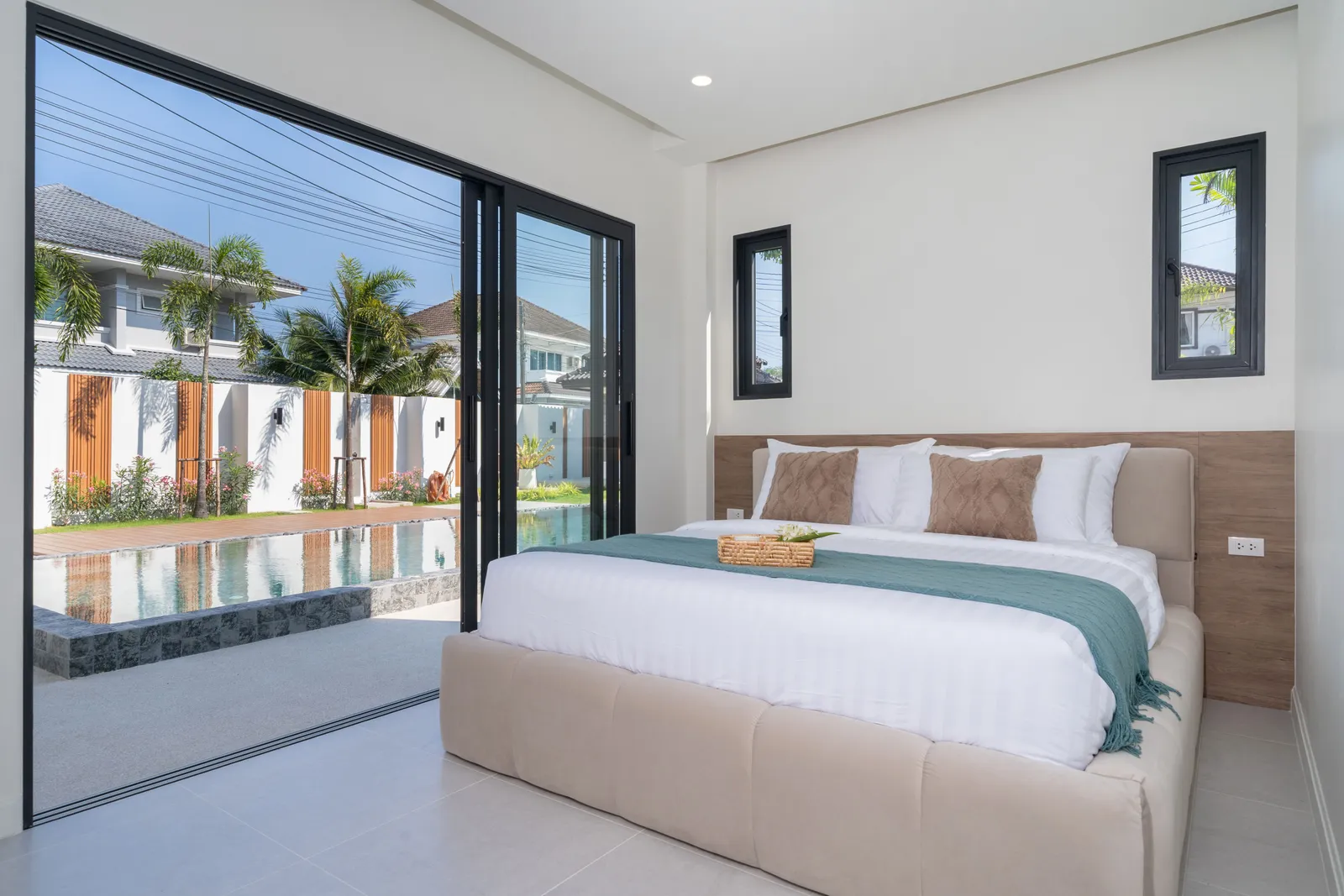 Stunning 4-Bedroom Villa with Pool in Sri Sunthon, Phuket | SI28052601 — Thumbnail 5