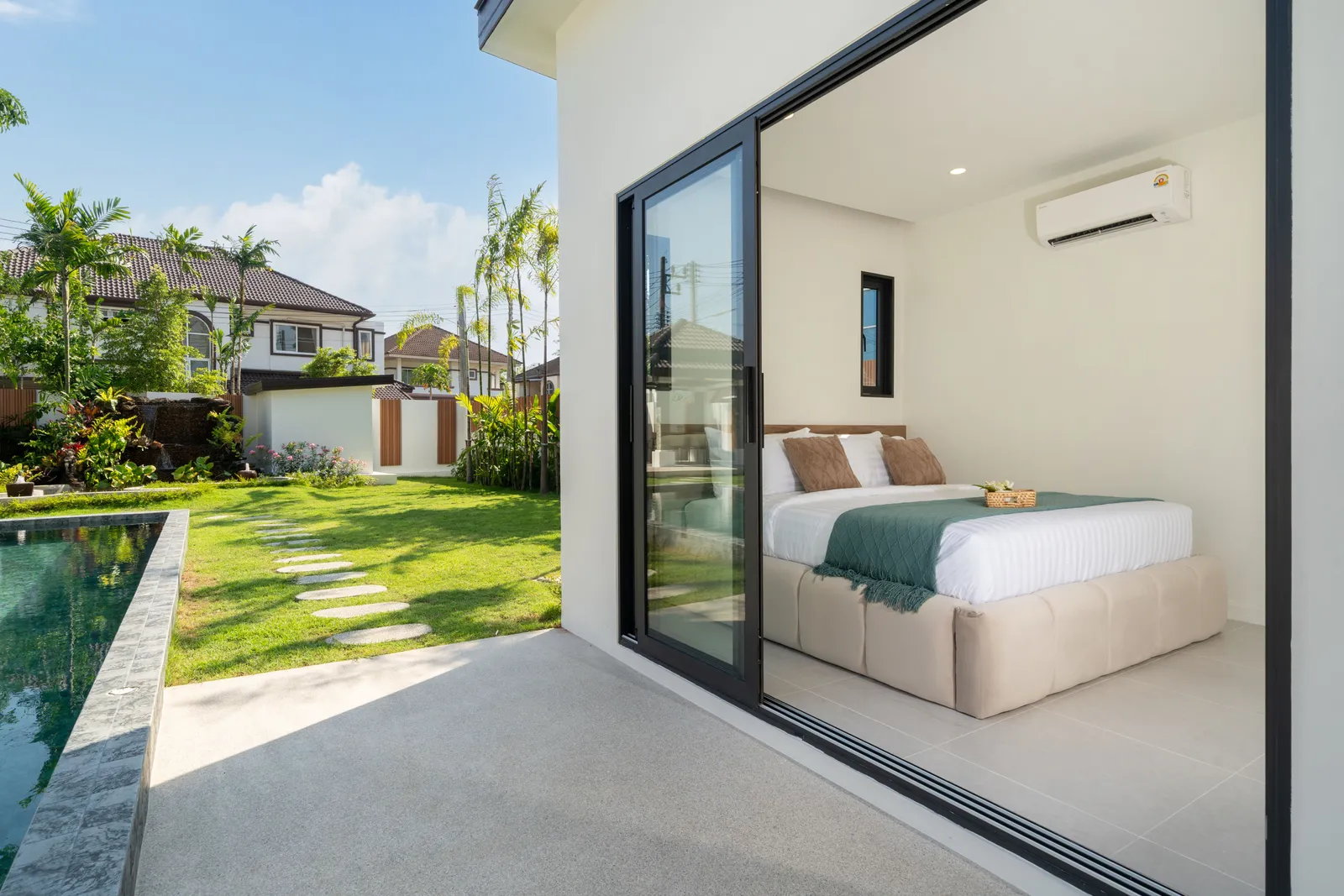 Stunning 4-Bedroom Villa with Pool in Sri Sunthon, Phuket | SI28052601 — Thumbnail 6