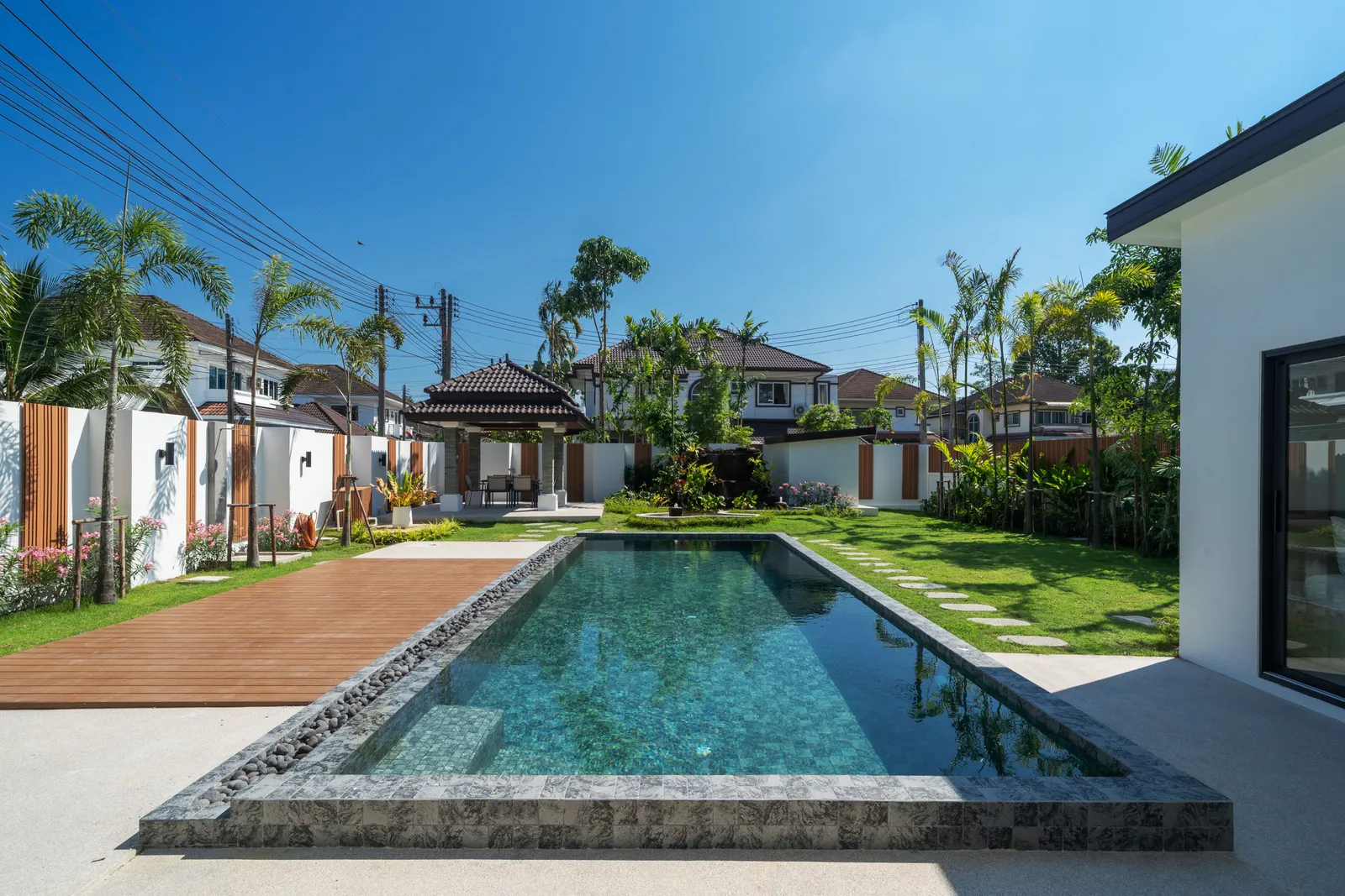 Stunning 4-Bedroom Villa with Pool in Sri Sunthon, Phuket | SI28052601 — Thumbnail 13