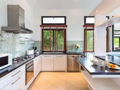 Beachfront 4 bedrooms with private pool villa for rent