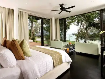 Luxurious 5 bedrooms villa – Beachfront – Based in Pa Khlok