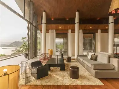 Luxurious 5 bedrooms villa – Based in Pa Khlok