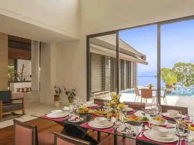 Luxurious 5 bedrooms villa – Based in Pa Khlok