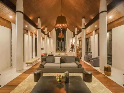 Luxurious 5 bedrooms villa – Based in Pa Khlok