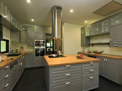 Luxury 4 bedrooms villa with private pool villa in Naiharn