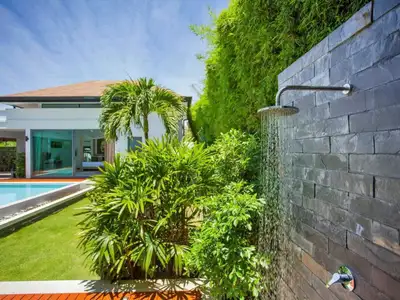 Gorgeous 4 bedrooms villa – Based in Rawai