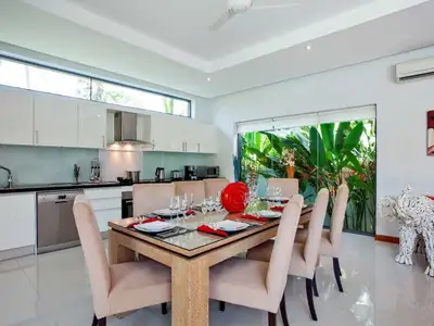 Gorgeous 4 bedrooms villa – Based in Rawai