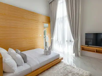 Modern 4 Bedrooms Pool Villa in Choeng Thale Phuket for rent