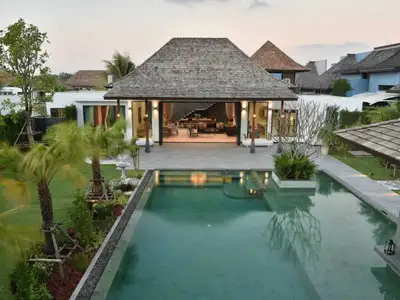 The Lake House Luxury 4 Bedrooms Pool Villa for rent