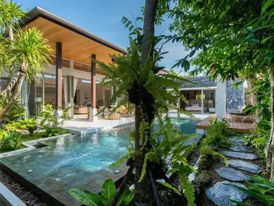 Luxury 4 Bedrooms with private pool Villa in Botanica Bangtao