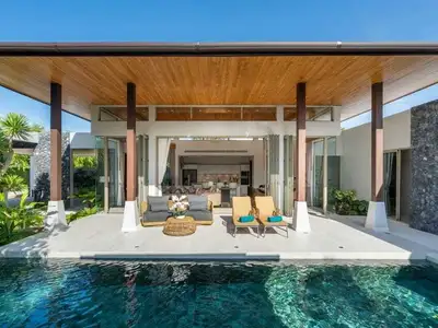 Luxury 4 Bedrooms with private pool Villa in Botanica Bangtao