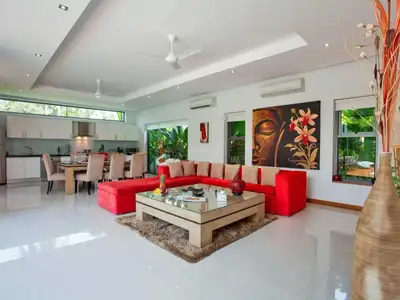 Modern 3 Bedrooms pool villa for rent in Rawai