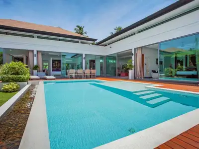 Modern 3 Bedrooms pool villa for rent in Rawai