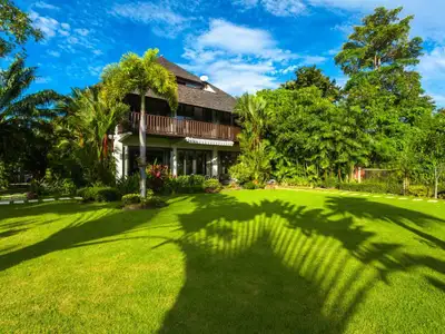 5 Bedrooms with private pool villa in Bangtao for rent