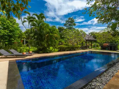 5 Bedrooms with private pool villa in Bangtao for rent