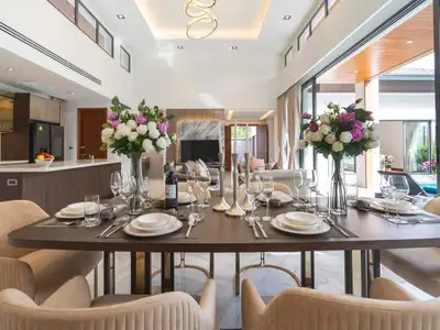 Brand new luxury 3 bedrooms villa in Bangtao
