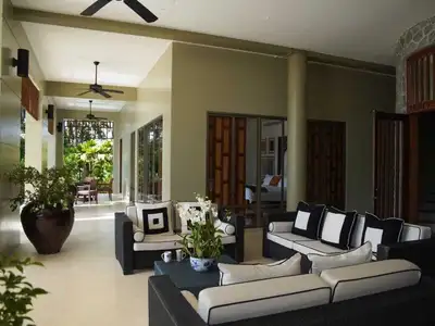 Oceanfront 5 bedrooms villa for rent in Trisara