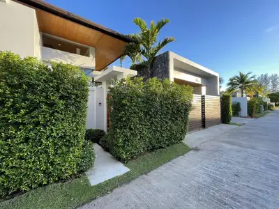 Modern luxury 4 bedrooms with private pool