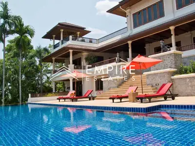 Private pool villa with 6 bedrooms for rent In Choeng Thale