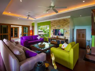 Private pool villa with 6 bedrooms for rent In Choeng Thale