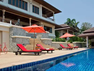 Private pool villa with 6 bedrooms for rent In Choeng Thale